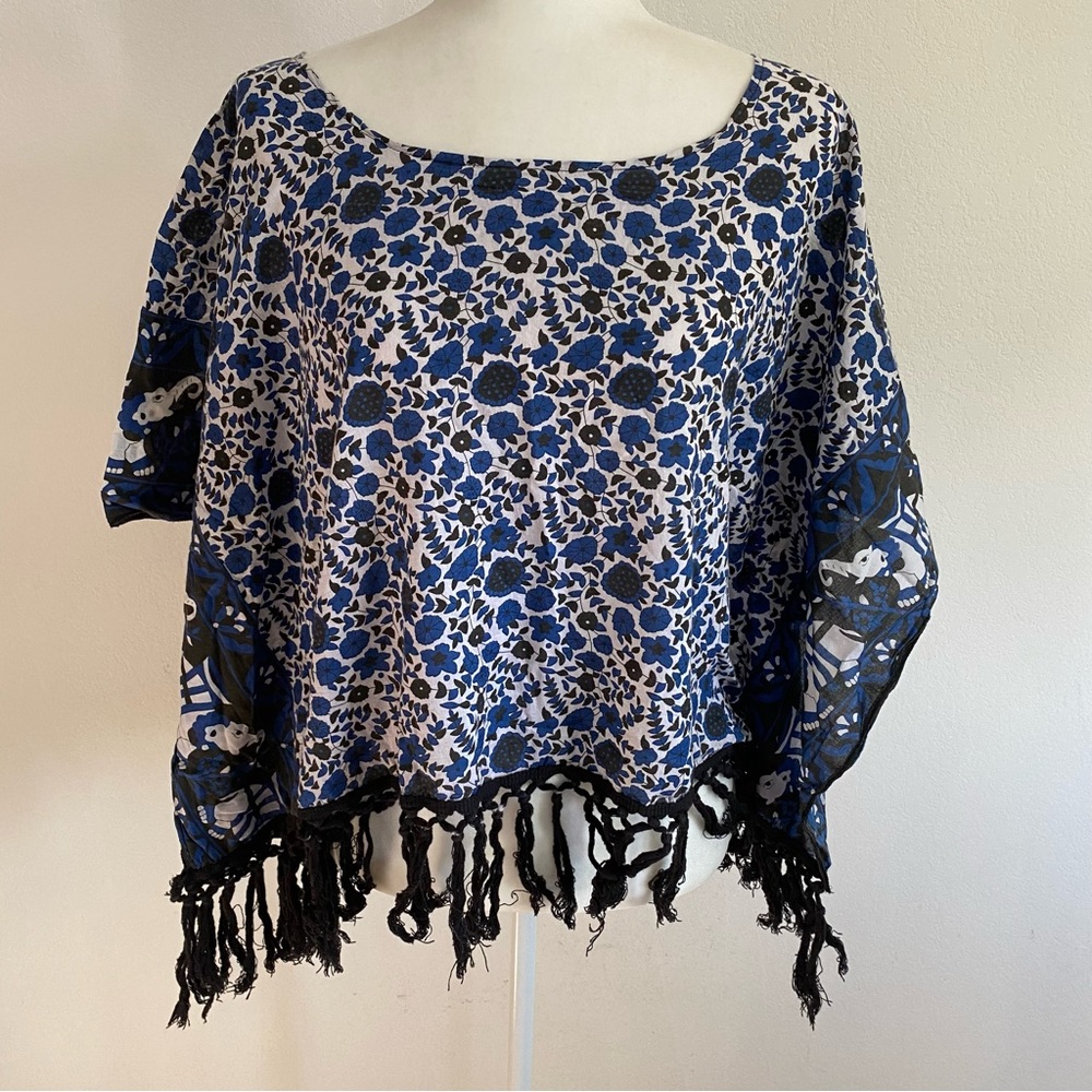 Lottie and Holly Poncho Blue and Black Floral Elephant Print Fringed Top Sz L